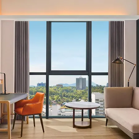 Sheraton Kuching Hotel Exterior photo